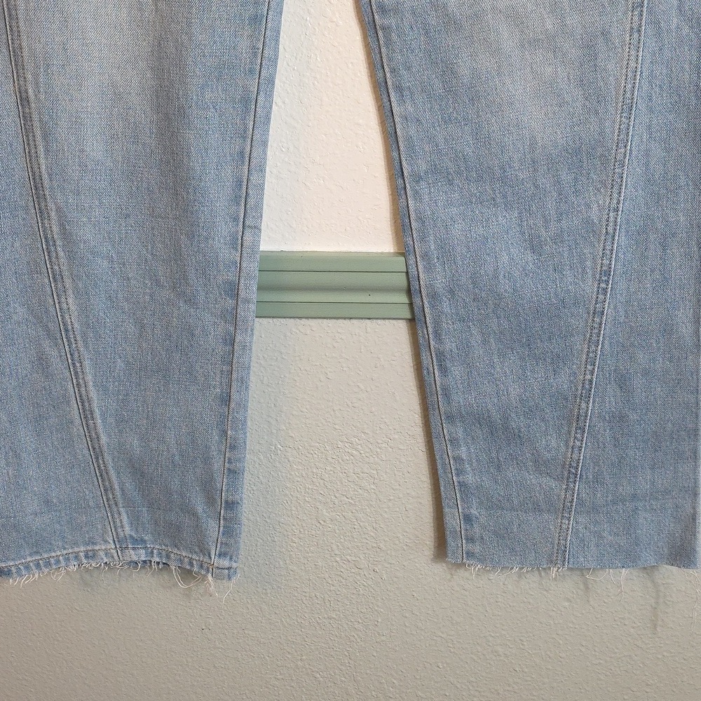 Pistola Forever Jeans Light Flared High Rise Light Wash Size 26 NWOT Raw Hem - Picture 5 of 16